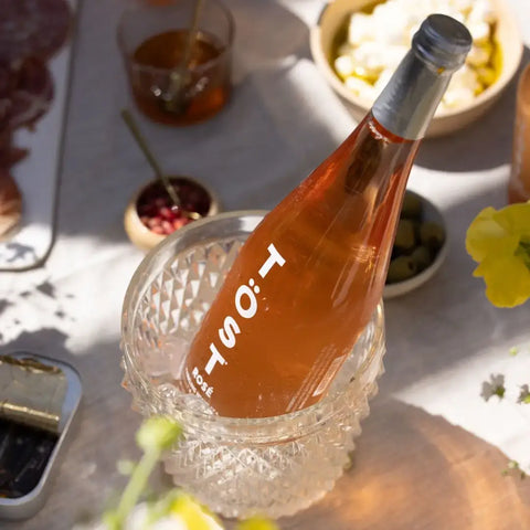 TÖST Non-Alcoholic Sparkling Beverage - Rosé
