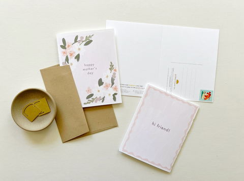 Family Card - Mother's Day Flowers + Hi Friend