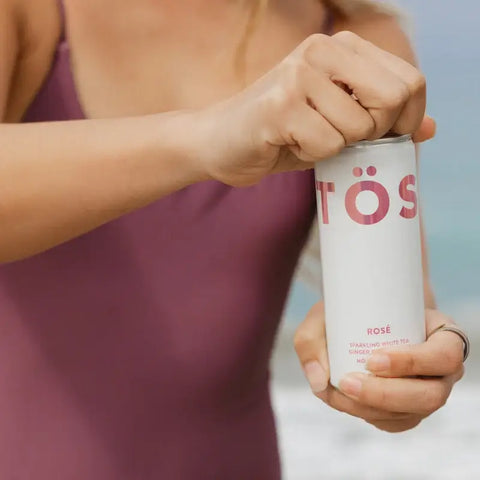 TÖST Rosé Can Case
